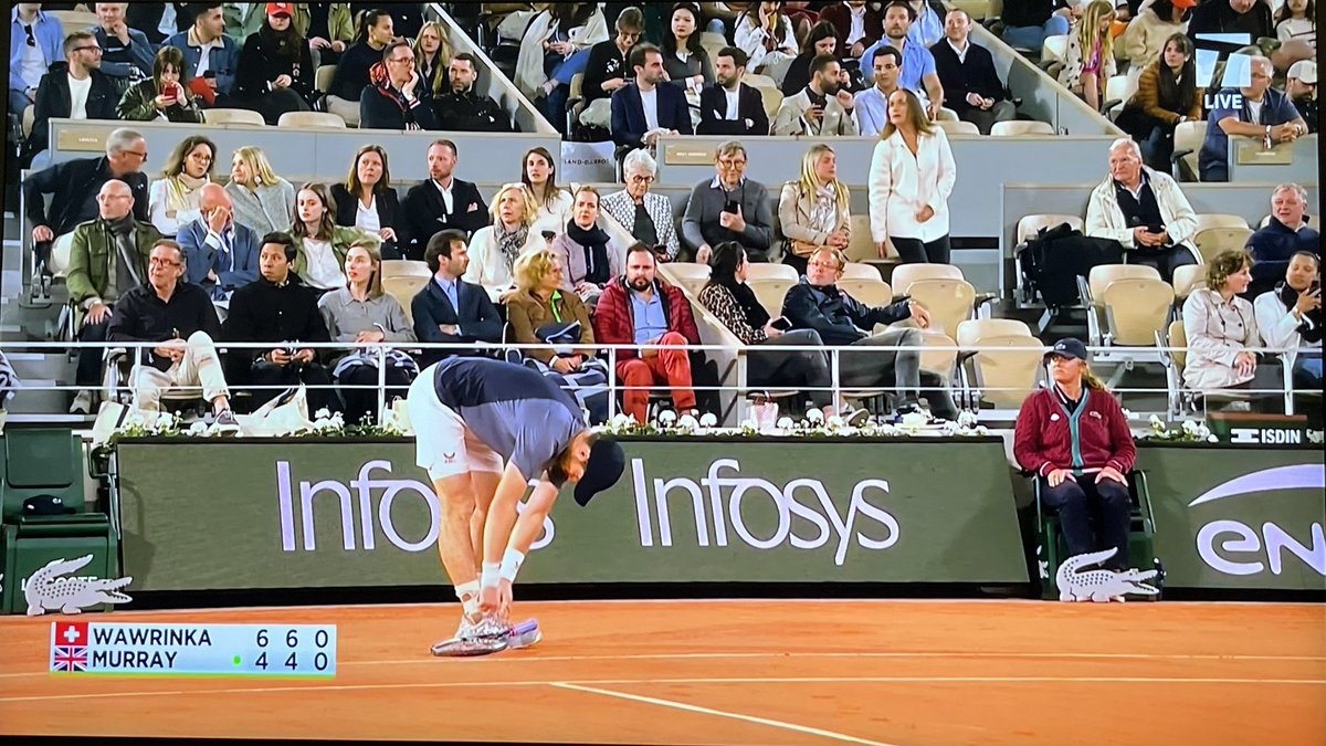 TCShowing's tweet image. No. With Kei Nishikori and Gabriel Diallo at 4-4 in the fifth set, Tennis Channel is showing Andy Murray wandering around an empty court in between sets.