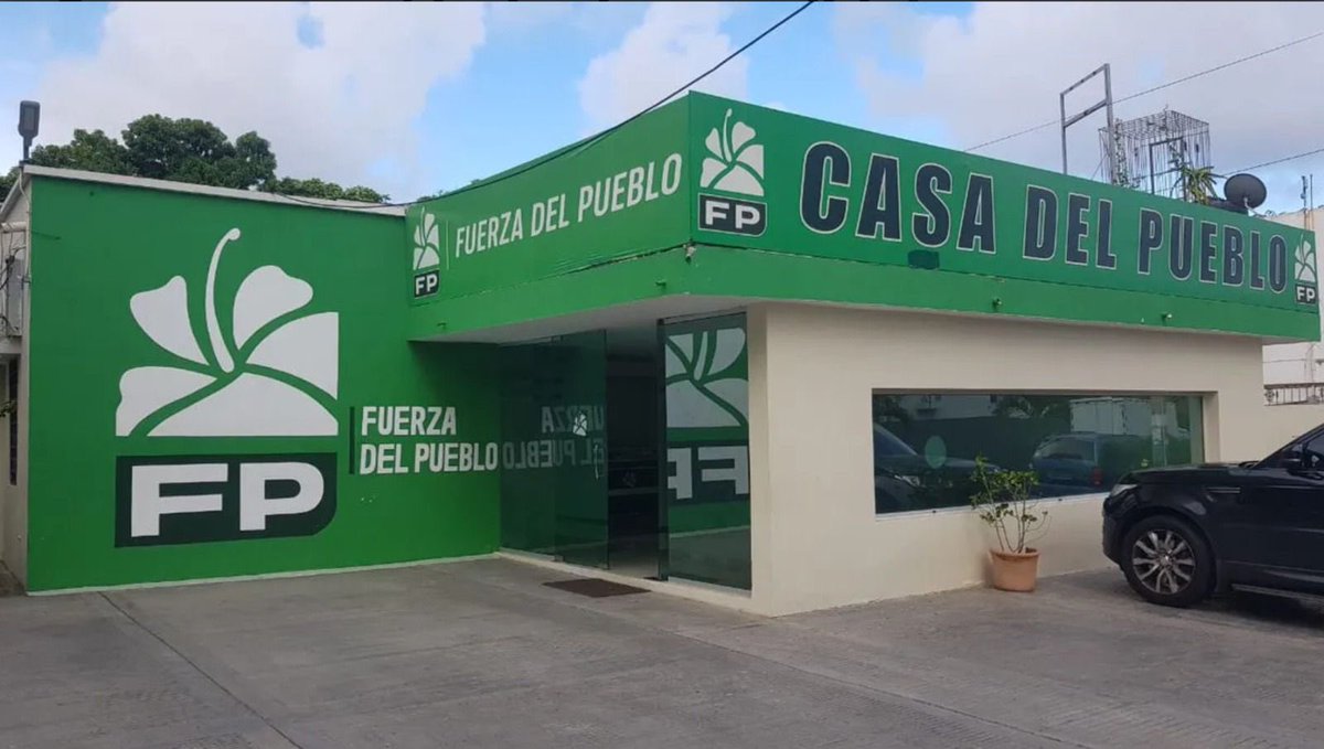 FPcomunica's tweet photo. #FPComunica |

                | PARA LA AGENDA |

La Dirección Política del partido #FuerzaDelPueblo se reunirá este lunes 27 de mayo, a las 11:00 a.m. 

A las 12:30 p.m., se ofrecerán declaraciones a la prensa

📍Casa del Pueblo Johnny Ventura
Calle Benito Monción 253, Gascue. https://t.co/Dv8MvYrr2c