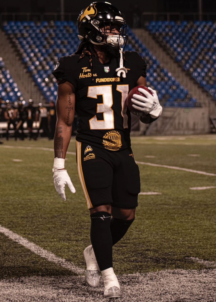 First professional season in the books. Quit my job in January to chase my dreams and man was it worth it. Forever betting on myself and putting the work in! Thankful for the opportunity🖤💛