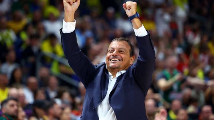 Bu sene R.Madrid’e bir tek <a href="/Fenerbahce/">Fenerbahçe SK</a>  95 üstü sayı atmış. Bu Euroleauge’in sportif gerçekliği yok maalesef, yazıklar olsun ! #erginataman #galatasarayşampiyon