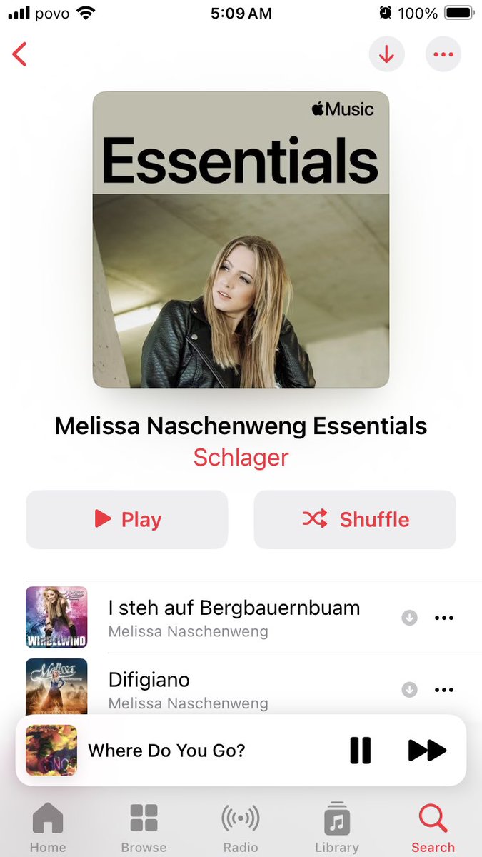 Apple Music で Melissa Naschenweng Essential のプレイリストができたので、さっそく聴いています♪