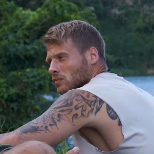 yan profili 🤌🏼🎀🍭💕🥵🫠💗