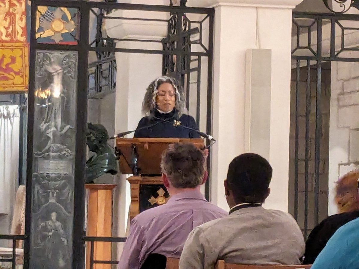 ChineMcDonald's tweet image. What a joy to hear @WilGafney at @StPaulsLondon tonight. Every time I hear or read her, I get a new, mind-opening perspective on what I thought were familiar stories from scripture. Grateful for her life dedicated to Hebrew scholarship &amp;amp; womanist theology 🙏🏾 @StPaulsLearning
