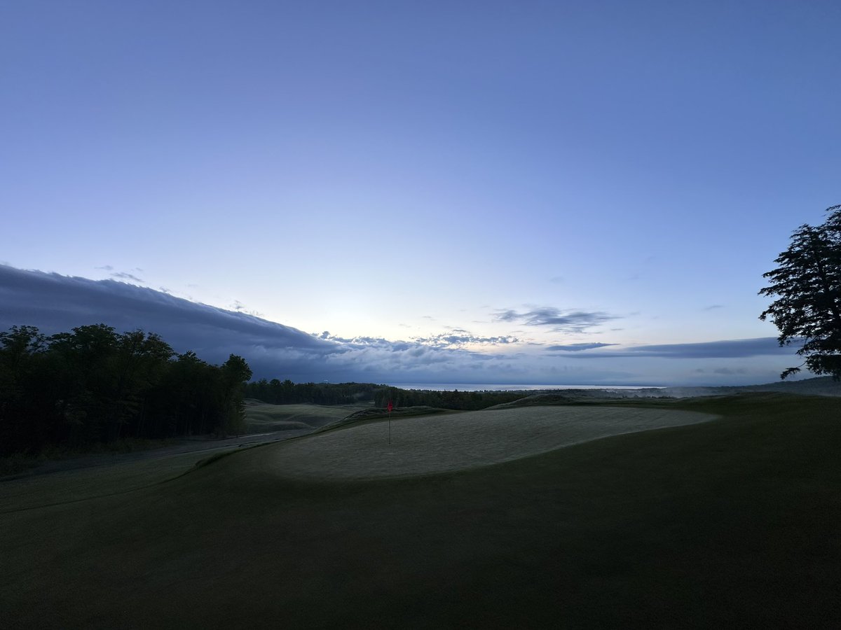 #MorningViews never get old in the UP #MarquetteGolfClub