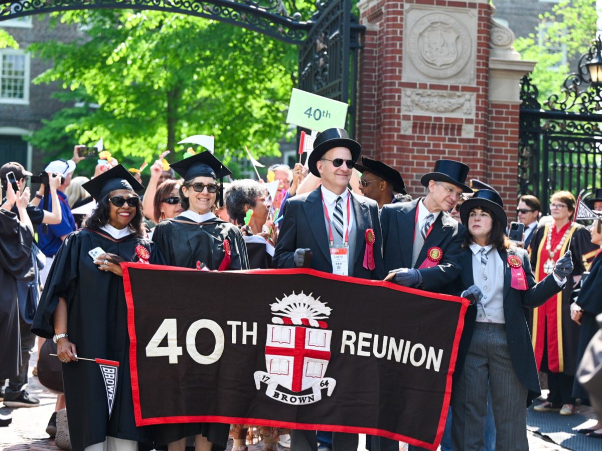 brown_alumni's tweet photo. And that’s a wrap! 🎬 Another amazing #BrownReunion is in the books! 

Check out some snapshots from day 3️⃣ and stay tuned for our Reunion recap article for more highlights.

#BrownAlumni #EverTrue #EverBrown https://t.co/SET51D0P7H