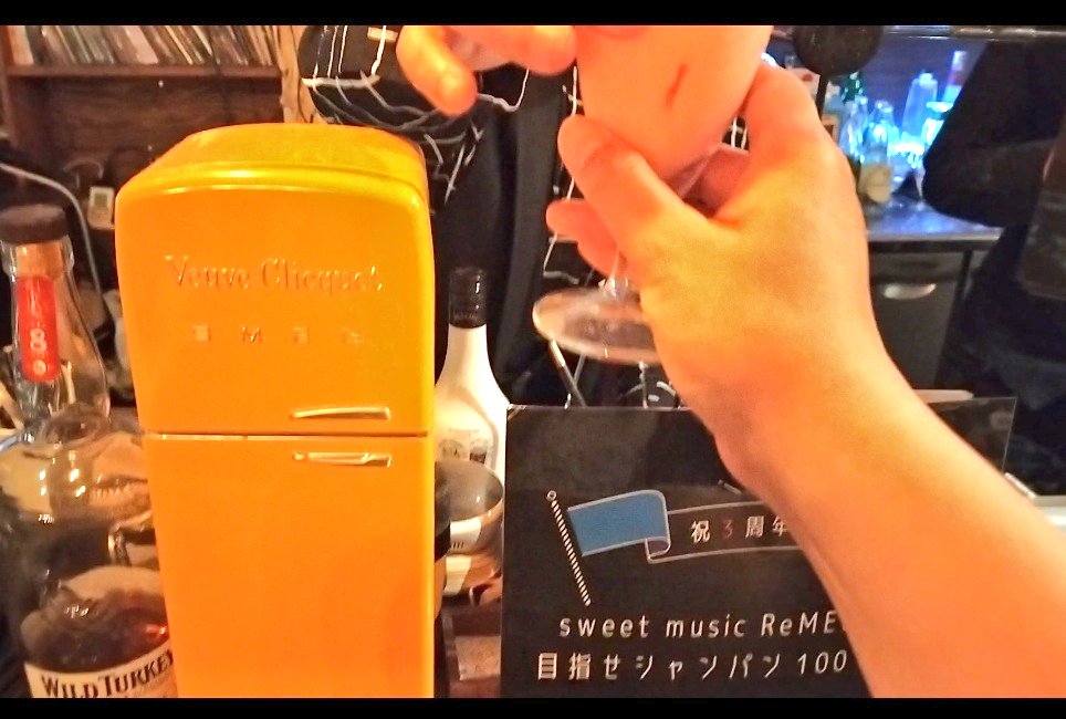 YUKI’s&ｸﾛｰｽﾞBar🥂←あえてカタカナ表記🤭

前もって集めてた質問に答えていくスタイル。
ゆきさんが今回セッティングとかお金のこととか全部自分でやってみてまさくんの有難みがわかったってお話ししてたのが印象的。
KUROちゃんは喋りだしたら止まらない弾丸トークで相変わらずでした🤭