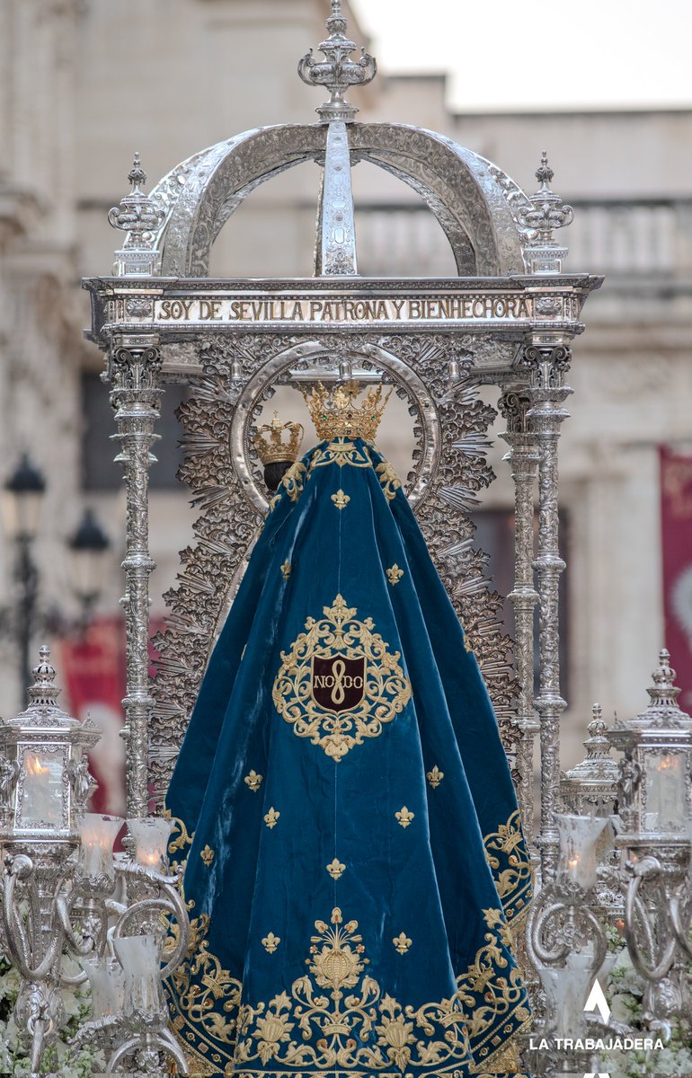 𝐃𝐞 𝐒𝐞𝐯𝐢𝐥𝐥𝐚 𝐏𝐚𝐭𝐫𝐨𝐧𝐚 𝐲 𝐁𝐢𝐞𝐧𝐡𝐞𝐜𝐡𝐨𝐫𝐚

@HdadHiniesta 

📸 @Davidpla_02 

#SemanaSanta #SemanaSantaSevilla #Sevilla #HiniestaCoronada #GloriasSevilla