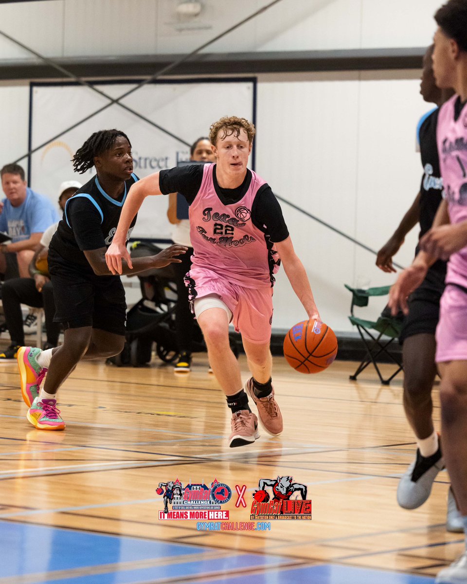 GymRatCHALLENGE's tweet photo. The @texastarheelsbasketball advance in the 16U Gold Bracket #GymRatCHALLENGE https://t.co/iJqsYnwDq7