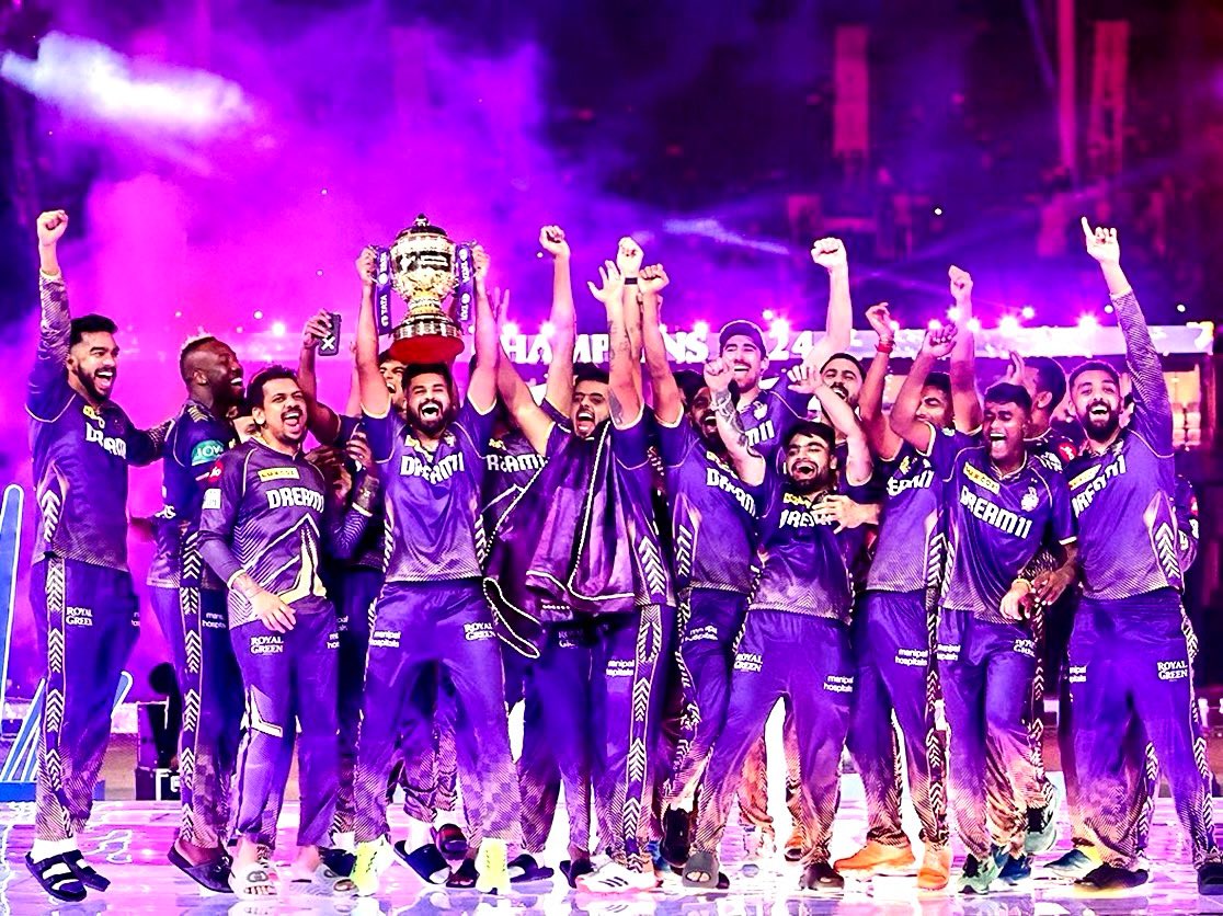 agneshjha1's tweet photo. #pureclass #pureclassic #purebollywoodstyle #PureDominence
Congratulations KKR2024💜
🏆2012-2014-2024
"From start to finish, you've impressed us with your talent and passion. #CongratulationsKKR🏆" - what an epic win!
#TherealOG: #GautamGambhir
#KKRvsSRH #IPLFinal2024 https://t.co/Rwrb3Miu4h