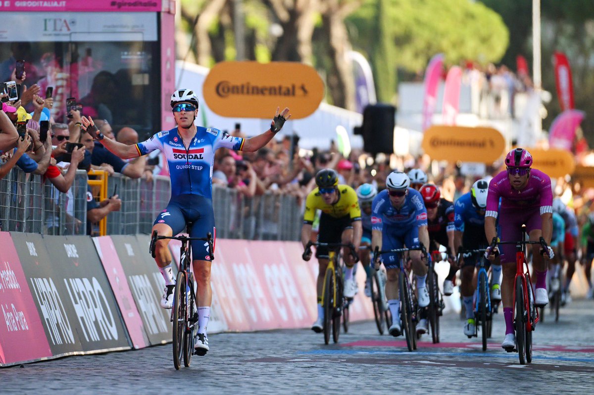 Thé ultimate way to conclude a succesful @giroditalia 🥇🙌🏻 #proudpartner