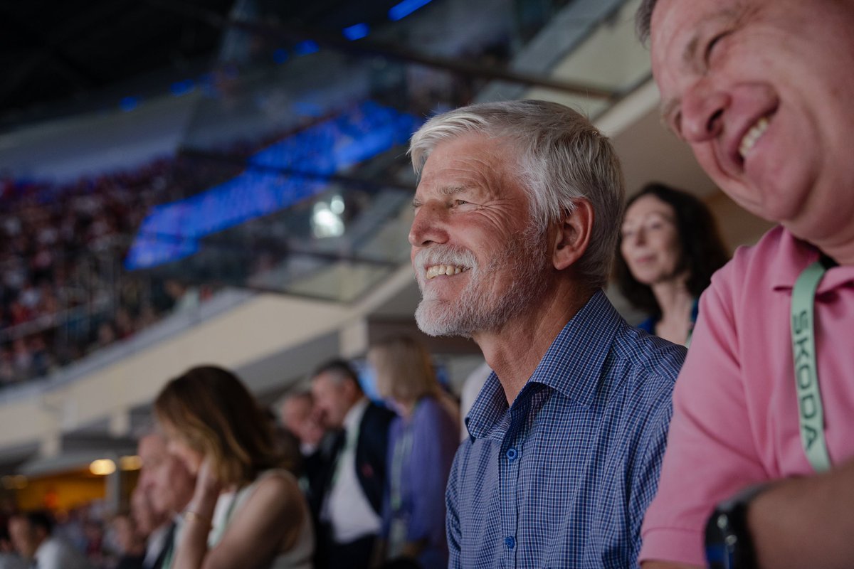 Je to tam! Jsme na vás hrdí! Hoši děkujem. Zlato po čtrnácti letech opět pro Česko.