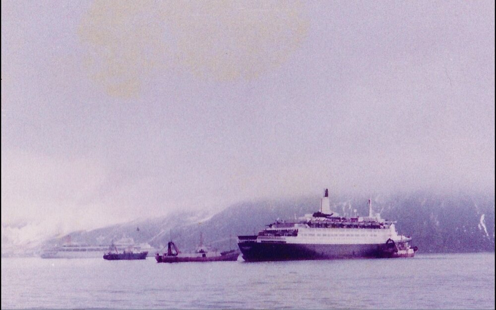 May 26th 1982: The QE2 arrives at Grytviken, awaiting Canberra which is due at 07.00 tomorrow to transfer 5 Infantry Brigade to the Falklands along with Major General Jeremy Moore, the new commander of operations, who has been terribly out of contact due to dodgy comms kit.