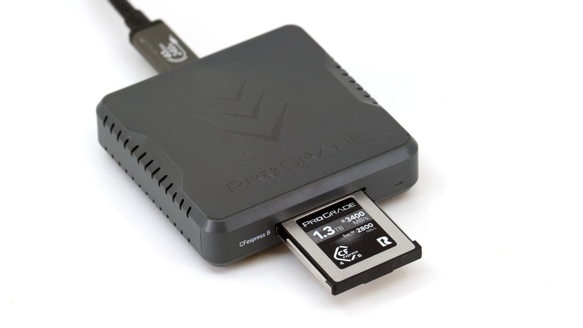 ProGrade Digital USB 4.0 CFexpress Type B memory card reader review trib.al/y3fWh5y