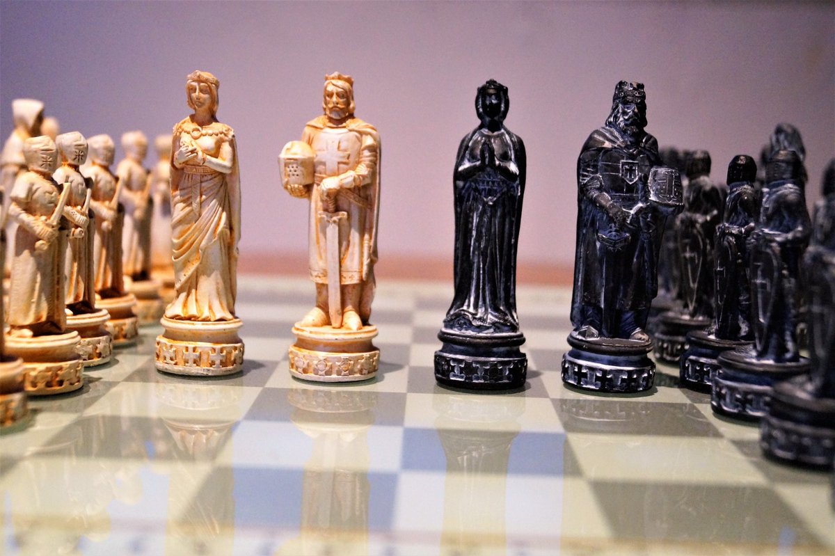 kayranmo's tweet photo. As the pieces dance across the board, a symphony of strategy unfolds. Every move tells a story of conquest and sacrifice, of triumph and defeat. So step into the arena, and let the battle begin. Checkmate awaits. #Chess #Mastermind https://t.co/HccLJ5YGgv