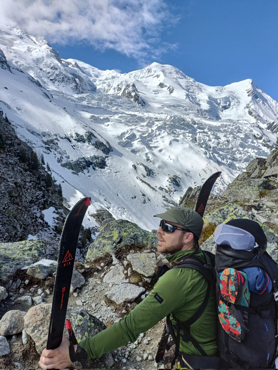 Bernat Rios (@bernatrios) on Twitter photo Hi ha muntanyes que no es deixen fer a la primera, això les fa més boniques. Ens tornem a veure Mont Blanc!
Amb guiatge i patrocini de <a href="/OriolRiosRub/">Oriol Rios</a> Hi ha muntanyes que no es deixen fer a la primera, això les fa més boniques. Ens tornem a veure Mont Blanc!
Amb guiatge i patrocini de <a href="/OriolRiosRub/">Oriol Rios</a>