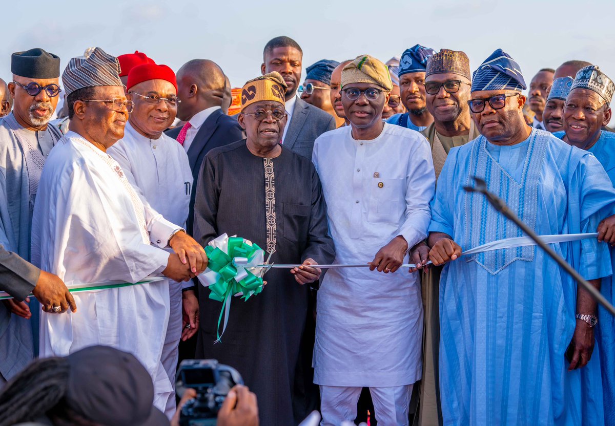 jidesanwoolu's tweet photo. Today, we witnessed President Bola Ahmed Tinubu flag off the 700km Lagos-Calabar Coastal Highway. 

This groundbreaking project will revolutionize transportation in Nigeria and strengthen our economic ties. 

This monumental highway will connect nine states, linking Lagos to Cross River and enhancing our infrastructure. The project is a testament to President Tinubu’s commitment to developing world-class transportation systems. 

Additionally, President Tinubu has initiated the Sokoto-Badagry Highway and the Enugu-Abakaliki-Ogoja Road projects, furthering our goal of seamless connectivity across Nigeria. These projects will open up countless opportunities. 

We commend the Minister of Works, Hon. Engr. David Umahi for his dedication to these transformative projects. Together, we are building a future of hope, unity, and prosperity for all Nigerians. 

This initiative has already created thousands of jobs, will boost tourism and enhance economic activities across our coastal states. These are not just roads that are being built; they are a legacy for future generations.