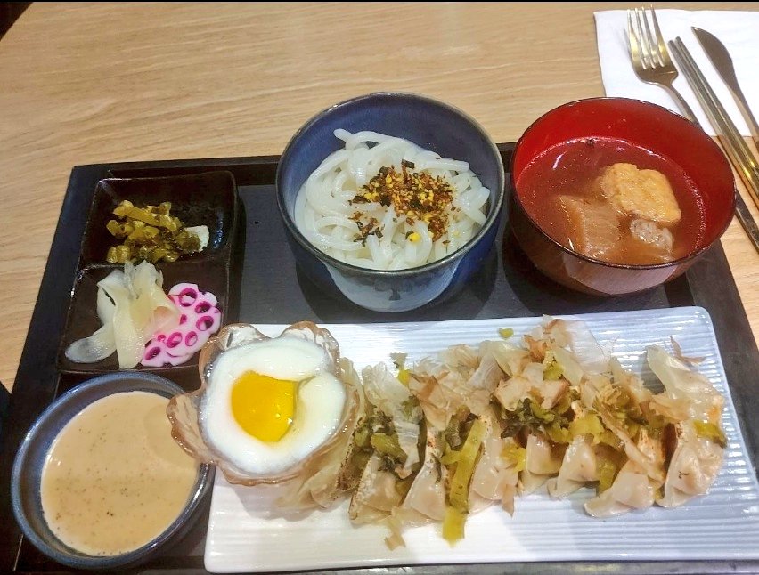 Fajoba1's tweet photo. #投稿 #圖片分享
#中環
#RevTime #時光逆流
#日式西餐 #定食
Fb ( RevTime )
Ig ( RevTime 時光逆流 @revtime.official.hk )
🎈中環 雲咸街 41號 文靜大廈 地下低層 https://t.co/V6tFt0Ii6C