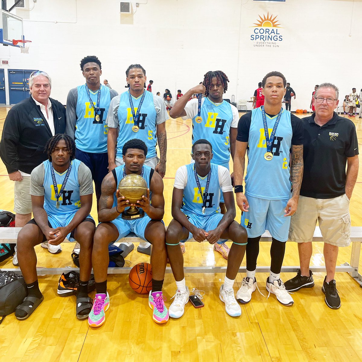 Congrats to Holiday Hoops on winning the Varsity Bracket Title here at Florida Cup 2! 🏆