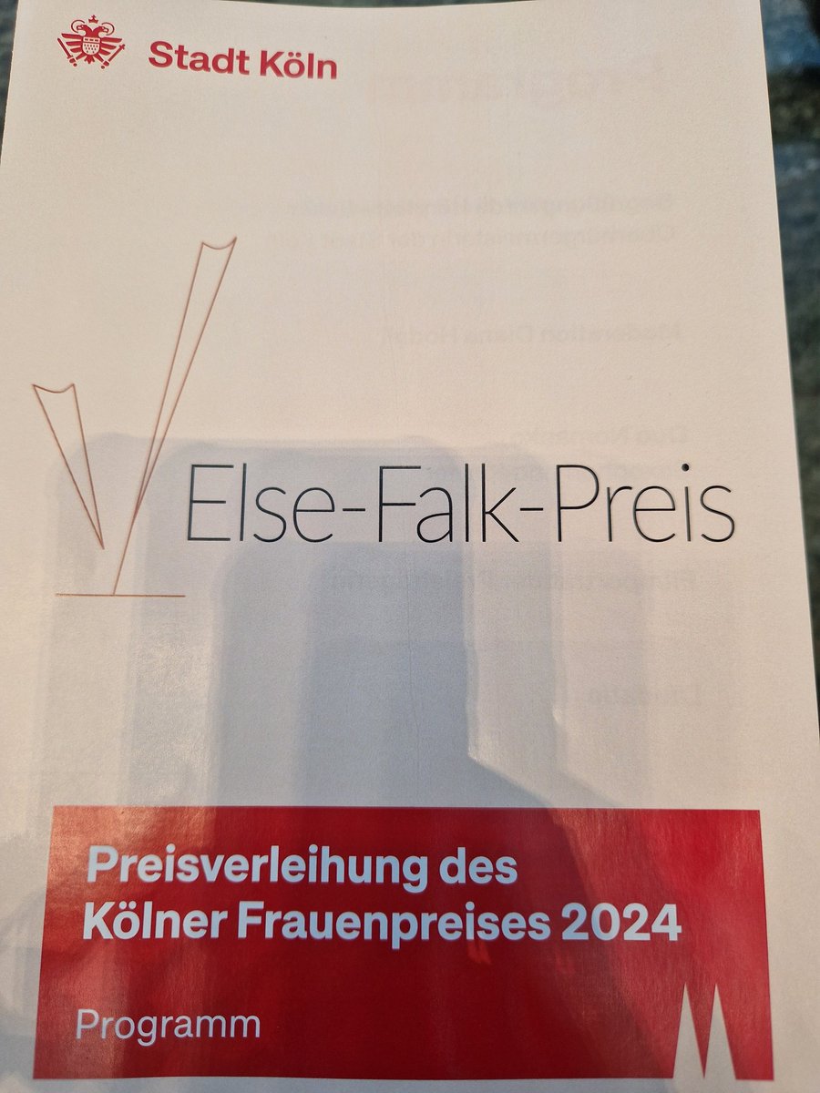 Doyen des CC NRW (@doyenccnrw) on Twitter photo Der Else-Falk-Preis würdigt fantastische Kölnerinnen, die sich in verschiedenen Bereichen für Gleichstellung hervorgetan haben. Herzlichen Glückwunsch an Preisträgerin Christiane Lehmann, Lehrerin am Handwerkerinnenhaus Köln e.V. <a href="/Koeln/">Stadt Köln</a> Der Else-Falk-Preis würdigt fantastische Kölnerinnen, die sich in verschiedenen Bereichen für Gleichstellung hervorgetan haben. Herzlichen Glückwunsch an Preisträgerin Christiane Lehmann, Lehrerin am Handwerkerinnenhaus Köln e.V. <a href="/Koeln/">Stadt Köln</a>