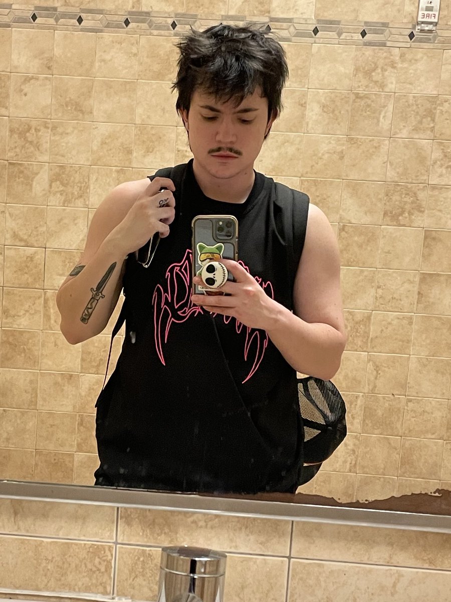 itsSamCollins tweet picture