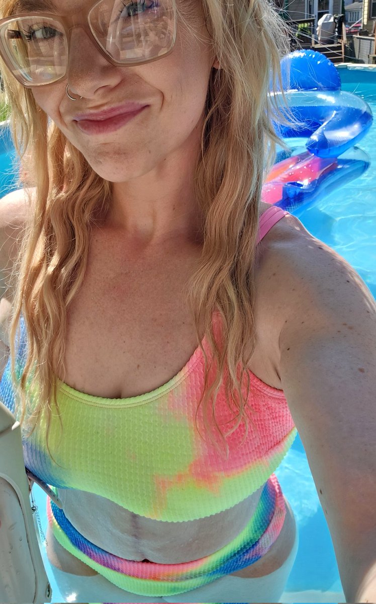 FierceCarrot's tweet photo. ☀️🌊🥰 https://t.co/NUJfURildh
