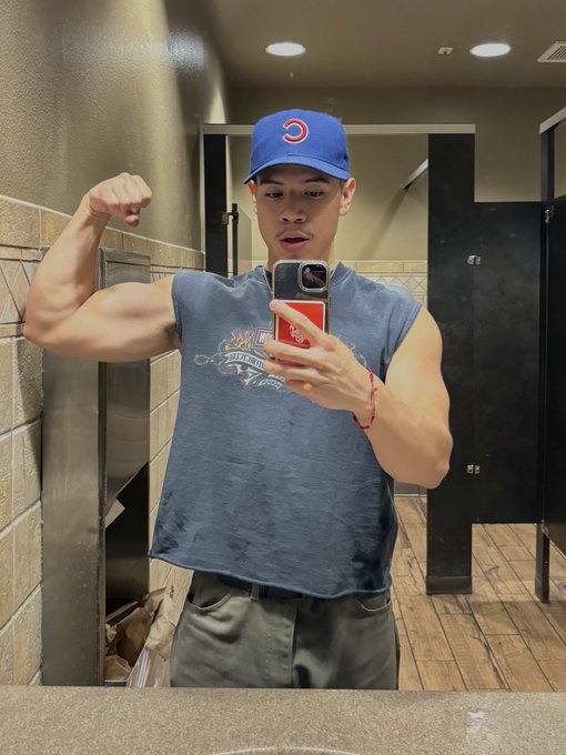 Watch 💌's leaked NSFW photo on TwXstars