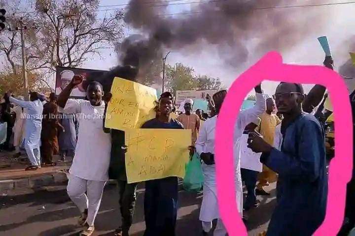 FahadKano's tweet photo. Usman A Usman was among the APC guys that set fire on the road in the name of protest in Kano. He then returned to his Facebook to post that NNPP has destabilized Kano.

The 2nd guy, Abubakar Aminu Ibrahim, was Ganduje's SA &amp; now SA to speaker Tajudeen. APC creating chaos in Kano https://t.co/KPKxM7NiUG