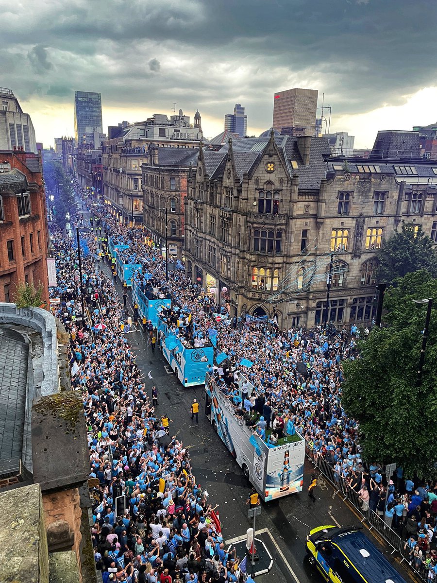 It’s that time of year again where rival fans are glued to Twitter, watching a Manchester City trophy parade, waiting for the smallest bit of gap in the crowd to screenshot How sad can people’s lives be and why does it bother them so much 😭😭