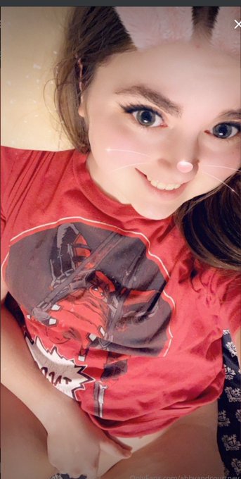 Pssst Hi! https://t.co/5MmoqJwSoA