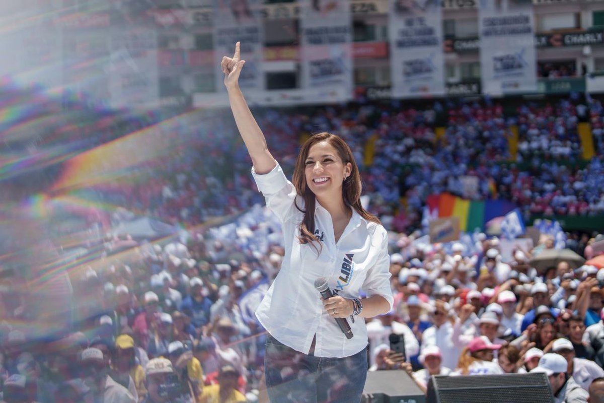 Estoy lista para ser la primera gobernadora de #Guanajuato y hacer realidad este nuevo comienzo. #FuerzaCorazónYEsperanza #VotaXLibia #LibiaGobernadora
