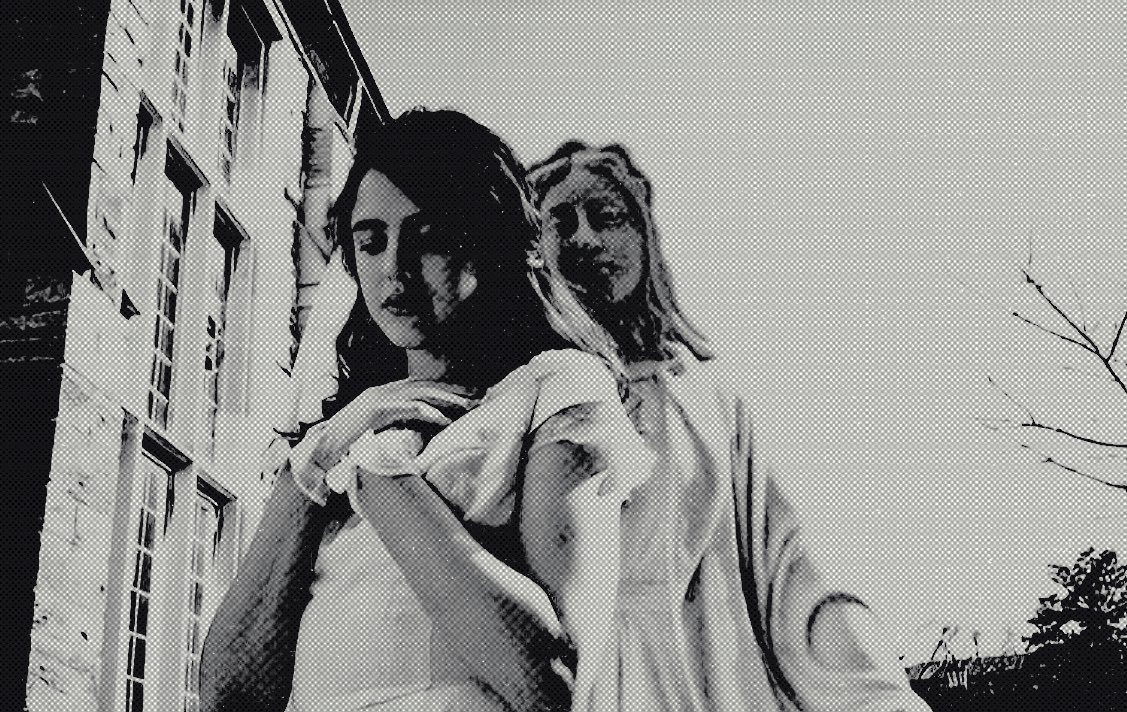 ﾠ

      𝕿𝐇𝐄   𝕮𝐇͟𝐀͟𝐑͟𝐀͟𝐂͟𝐓͟𝐄͟𝐑  ━━━        
looᴋs                    for                   free             
ınᴛerαcᴛıons.         𝒍𝒊͟𝒌𝒆        for      α         
messαge         ın         your        dm.  ⠀

ﾠ