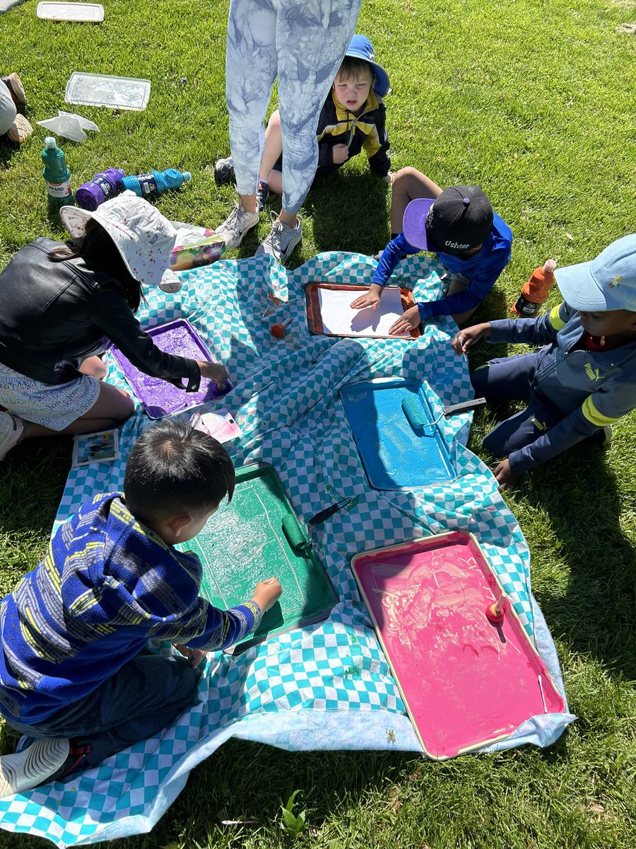 Forest Friday fun! Making sun-catchers from nature, stamp painting, gross-motor development and more! #Jerpride #ocsboutdoors