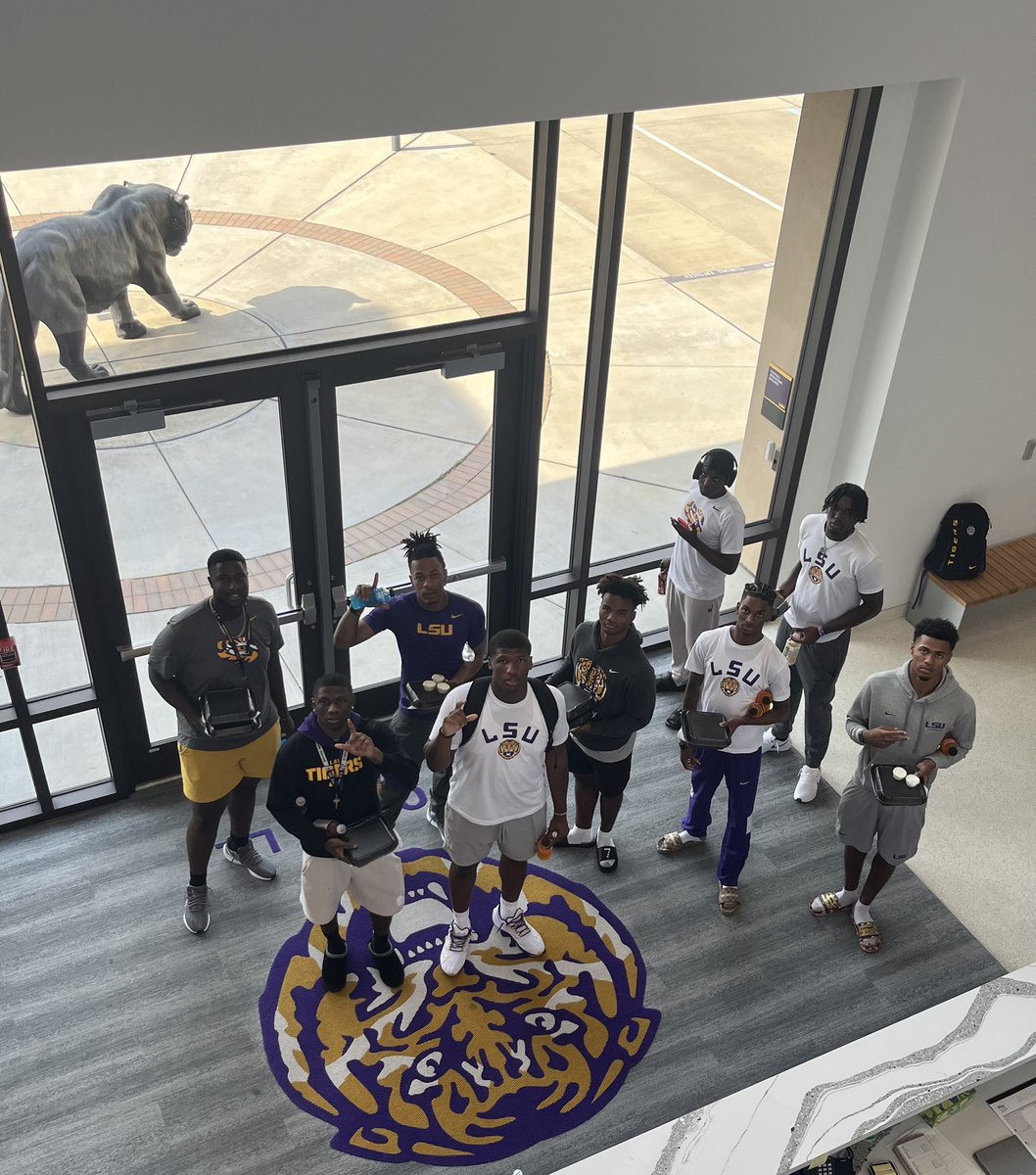The LSU class of 2024 has officially moved in! Big things ahead for this class…get ready to be hearing their names here soon🐯