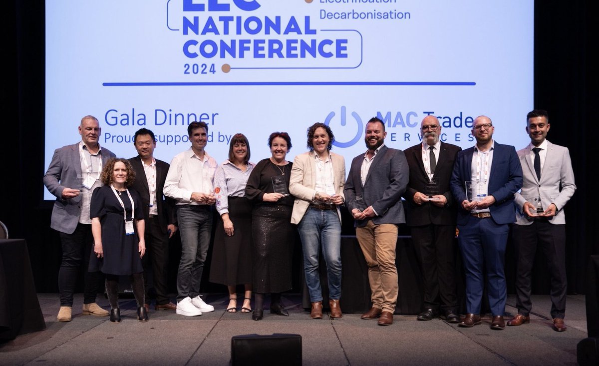 Dr Gill Armstrong MCIAT ARB ❤️🏙📈 tweet media