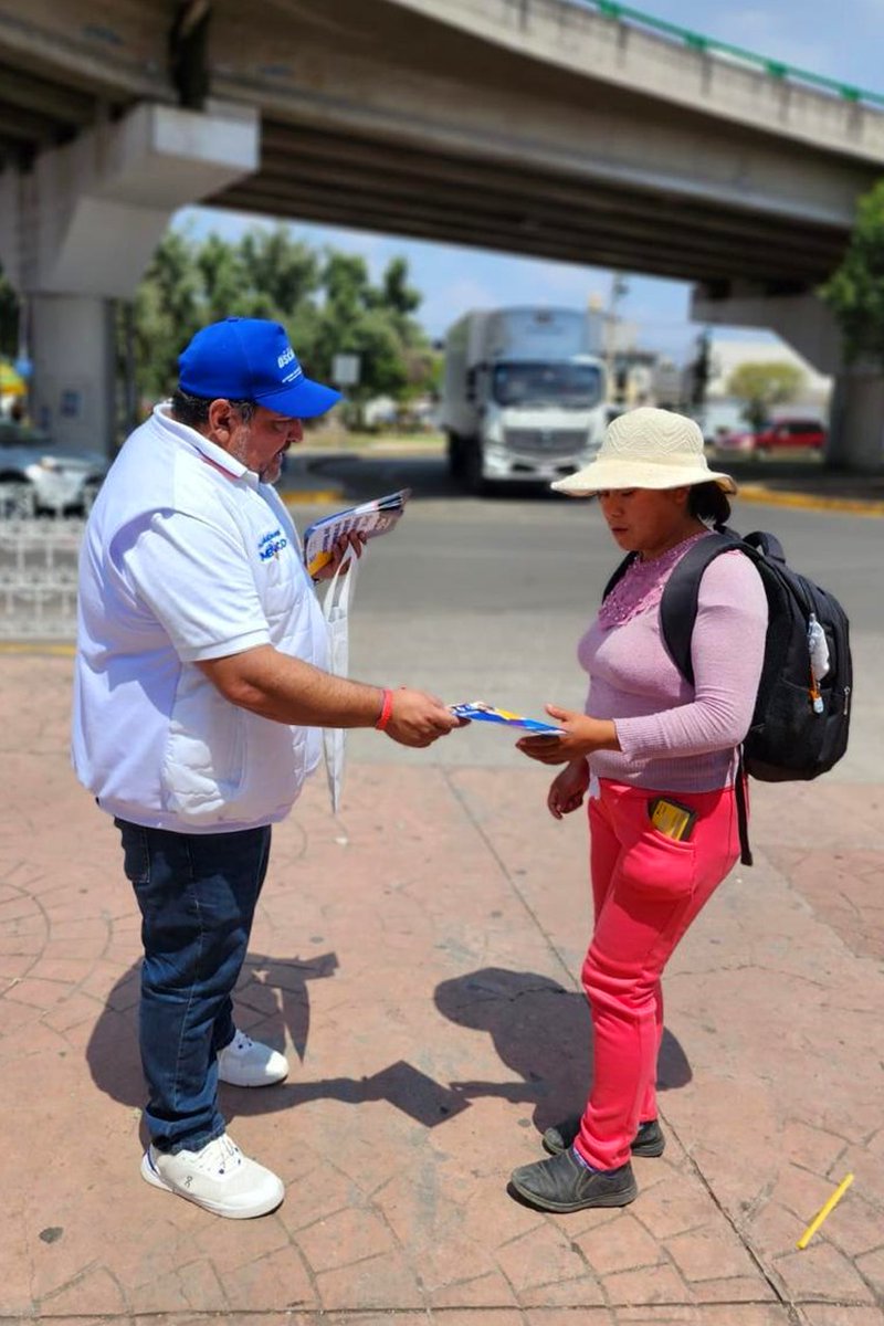 En la recta final de campaña seguimos con mucha alegría y ánimo llevando mis propuestas en el #Distrito40.

Soy un hombre de palabra y profundo amor por México, legislaré con #FuerzaYCorazón por ti y por tu familia.

Este 2 junio vota por Acción Nacional. 💙

#OscarGarciaDiputado