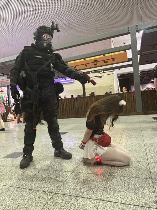 Apparently you're not allowed to bring explosive devices into airports https://t.co/TJS0e3fNeW