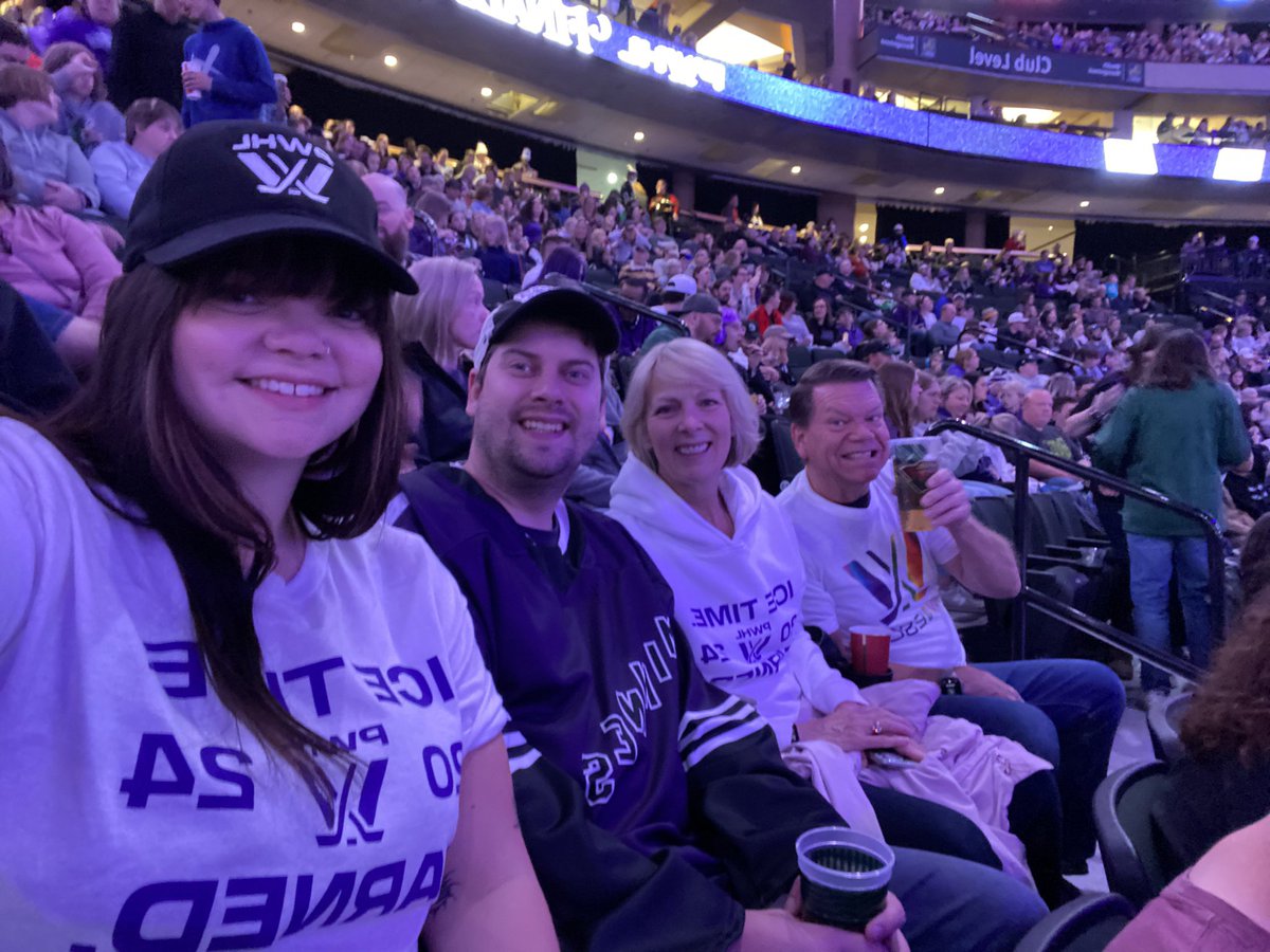 Hannah T tweet media