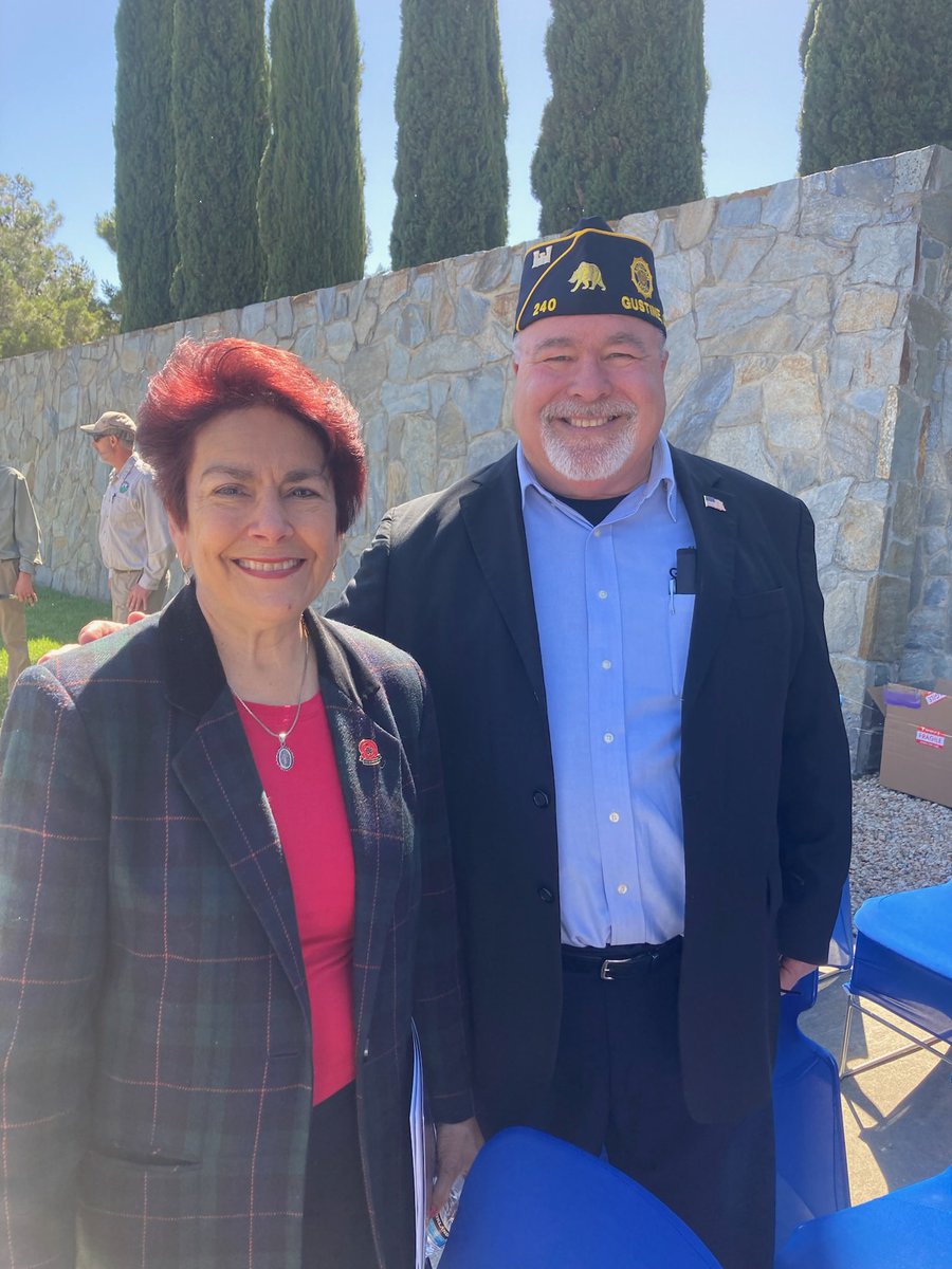 CASenCaballero's tweet photo. We gathered in solemn reverence for the Memorial Day Rememberance Service at the San Joaquin Valley National Cemetery in Santa Nella.

This weekend, let’s reflect on the men &amp; women who made the ultimate sacrifice for our freedoms &amp; the family &amp; friends who mourn their loss. https://t.co/2mYLmQgSZs
