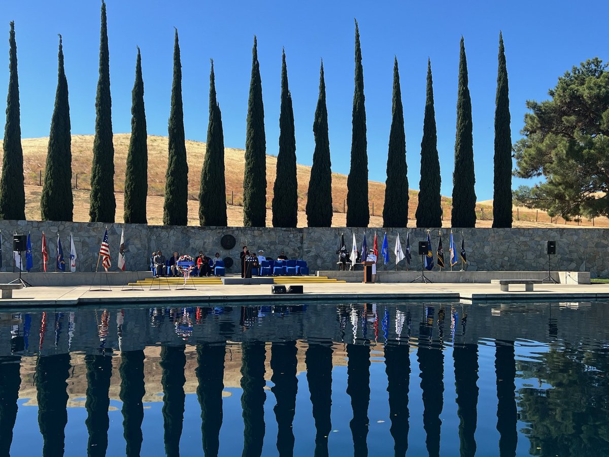 CASenCaballero's tweet photo. We gathered in solemn reverence for the Memorial Day Rememberance Service at the San Joaquin Valley National Cemetery in Santa Nella.

This weekend, let’s reflect on the men &amp; women who made the ultimate sacrifice for our freedoms &amp; the family &amp; friends who mourn their loss. https://t.co/2mYLmQgSZs