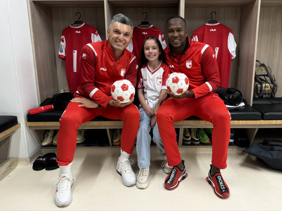 SantaFe's tweet photo. María Camila es nuestra Invitada de honor hoy 😍. https://t.co/WG8BRh8izG