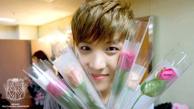 Scans4jhope's tweet photo. 📌 1st Army Z.I.P (2014)
Thanks to: BTS Archive
#jhope_archive #ArmyZip #JungHoseok #jhope #Hoseok #BTS #Hobi #제이홉 #정호석 #호석 https://t.co/VJVfKnB6c1
