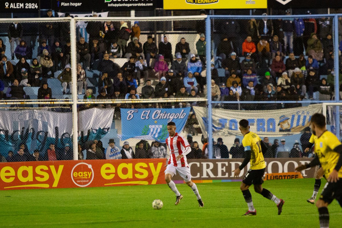 🔴⚪️ #PrimeraNacional 📸 Compartimos imágenes del triunfazo del Santo 1-0 sobre la Academia. ⚽️ #VamosCiudadela