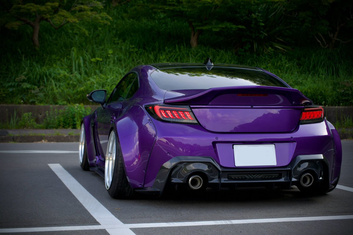 masaADRO82's tweet image. リアビュー🍑📷
SPECのダックテール🦆と
VALENTIのリアフォグを装着！
#adro
#gr86
#zn8
#プラムクレイジー
#86BRZ乗りと繋がろう2024初夏