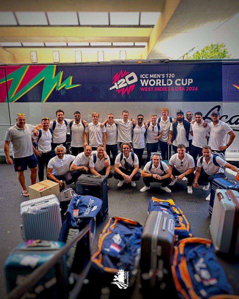 𝗪𝗲’𝗿𝗲 𝗵𝗲𝗿𝗲 𝗶𝗻 𝘀𝘂𝗻𝗻𝘆 𝗠𝗶𝗮𝗺𝗶! 😎☀️

This morning, we landed on the shores of the USA for the #t20worldcup 2024.

A bit of recovery needed after a long flight connection, and then, let the journey begin…!

#kncbcricket #cricket #nordek #vanuffelen