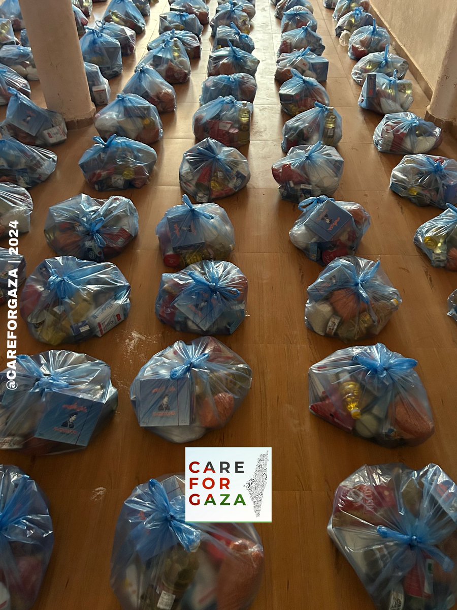 CareForGaza's tweet image. Food packages containing basic food items have been delivered to tens of displaced families by the team members.

Amidst the chaotic situation and the ongoing violence against the people living in fear and uncertainty we are committed to providing humanitarian assistance to those…