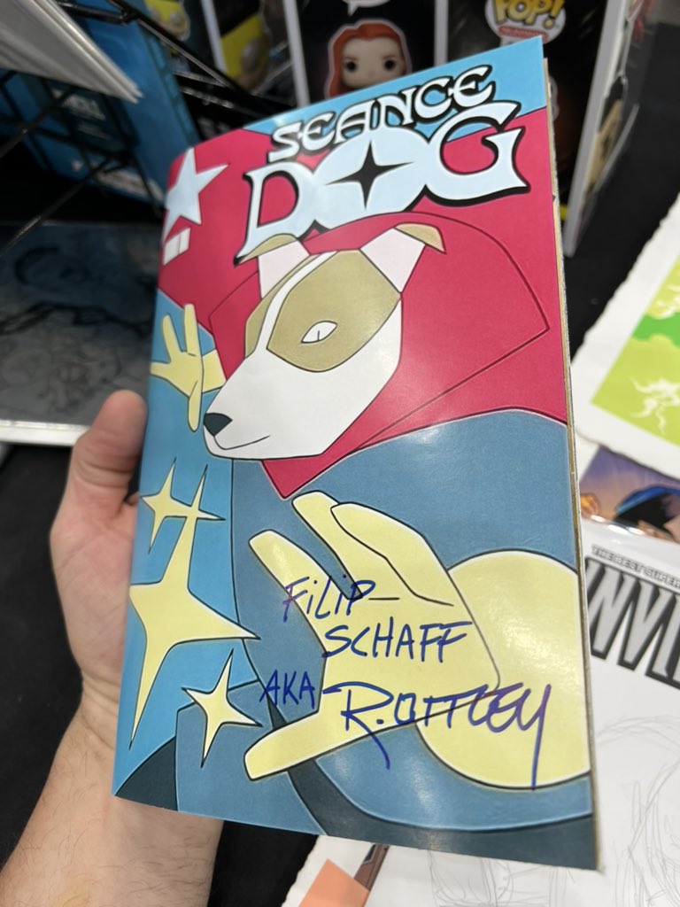 Ha! Thats a first. Signed my first Seance Dog comic as Filip Schaff. 😂 It’s a custom cover attached to an Invincible comic.