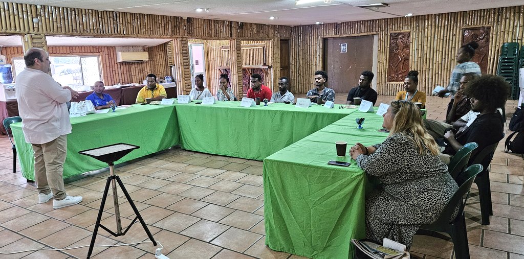MASI (@solsmasi) on Twitter photo Another #MOJO session for #MASI Members, this time with BBC Media Action. Thank you <a href="/BHCHoniara/">UK in Solomon Islands & Nauru 🇬🇧🇸🇧🇳🇷</a> <a href="/dipakbhattarai/">Dipak Bhattarai</a> MASI Members represent Print, Radio and Online platforms. Another #MOJO session for #MASI Members, this time with BBC Media Action. Thank you <a href="/BHCHoniara/">UK in Solomon Islands & Nauru 🇬🇧🇸🇧🇳🇷</a> <a href="/dipakbhattarai/">Dipak Bhattarai</a> MASI Members represent Print, Radio and Online platforms.