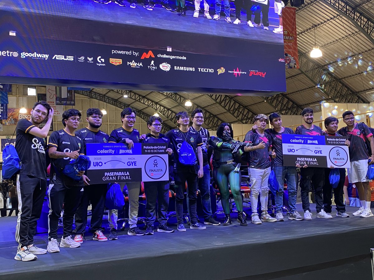 ¡¡CAMPEONES DE BUDOKAN QUITO Y NOS VAMOS A GUAYAQUIL CON EL MEJOR SEED!! 💥 

Agotados y jugando desde las 9am pero el sacrificio valió la pena.

Grandes <a href="/xNeon0/">xNeon</a> <a href="/s1ck_7/">s1ck</a> <a href="/jumansito/">Jumansito</a> @Equi23F <a href="/FranchescoVal/">Franchesco</a> <a href="/alnm_val/">Alnm</a> y el cerebro <a href="/Jaimar29VAL/">Jaimar29 🇪🇨</a> 👏🏻👏🏻

#GoUSK 🛸
#ArrechoUFO 👽