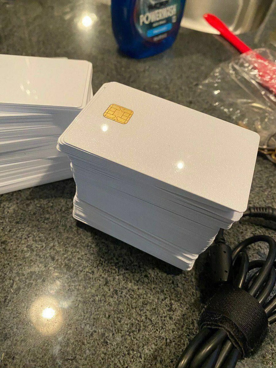 stackpacks01's tweet image. Errbody gettin em cloned cards. 
Tf you still waiting for..... HUH ...?