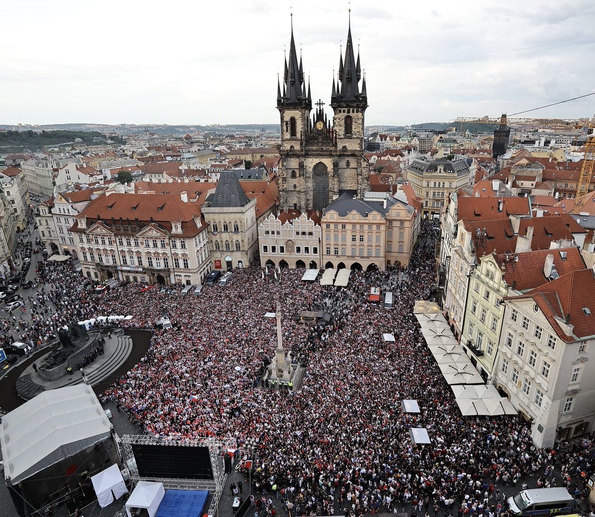 Think they like hockey in Czech Republic?